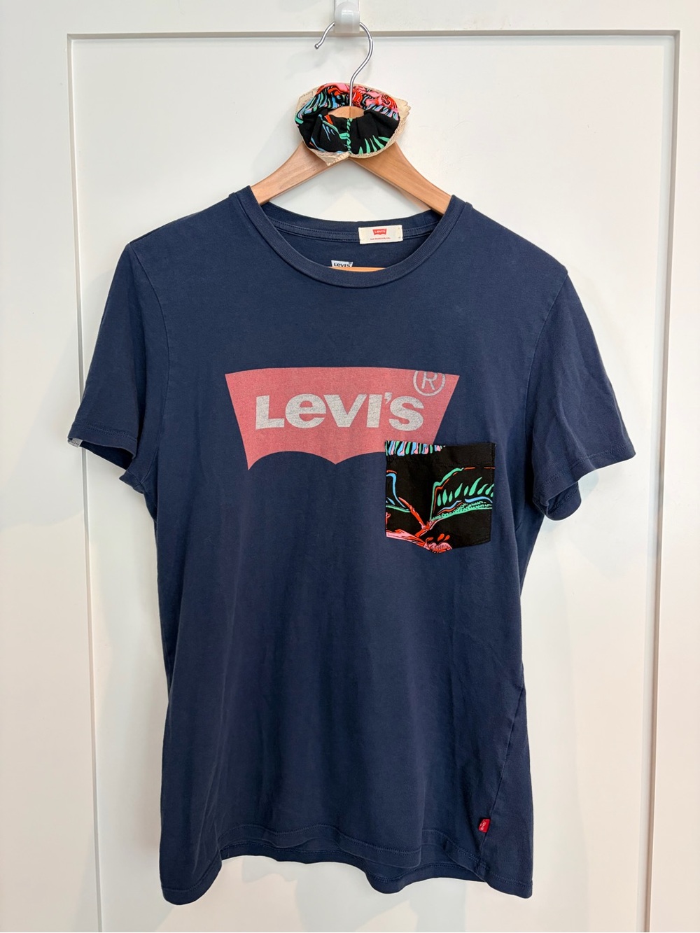 Upcycled Levi’s Floral Pocket Tee With Matching Scrunchie - Picture 1 of 10